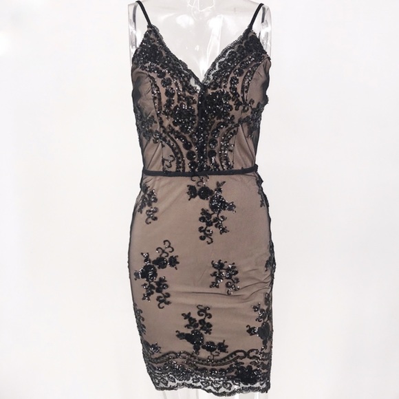 LAST 2 (M & L size) !!!!! Black Sequins Backless Luxury Dress - Picture 2 of 8